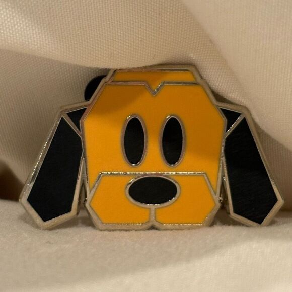 Disney Parks Origami Pluto & Bone Lucky 101 Dalmatians Collectible trading Pins - Picture 5 of 6
